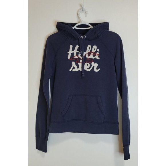 Hollister Sweater - Picture 1 of 3